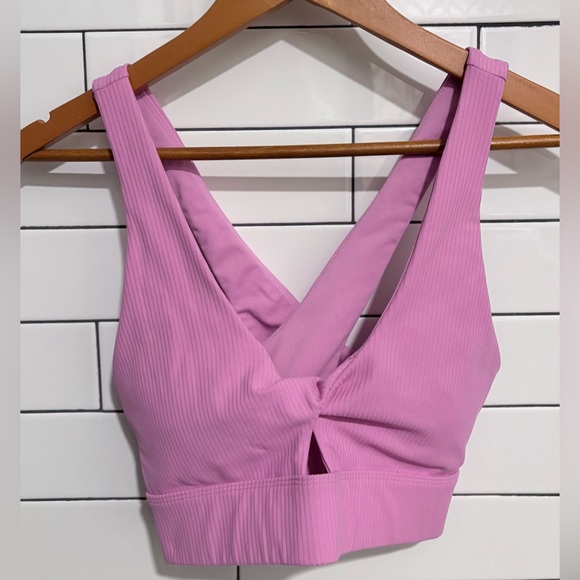 Fabletics Oasis Rib Twist Medium Impact Sports Bra M - Picture 5 of 7